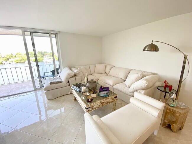 Building Photo - 3575 S Ocean Blvd