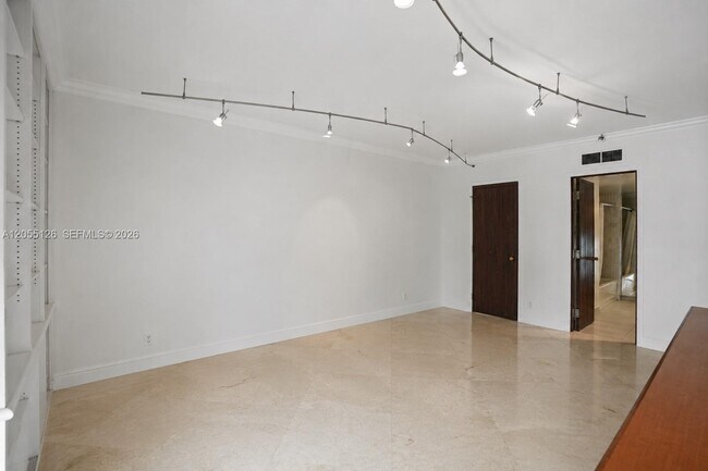 Building Photo - 19355 Turnberry Way