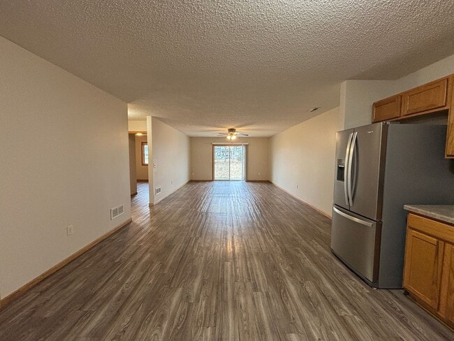 Building Photo - ALL NEW INTERIOR - 2 Bedroom Town Home