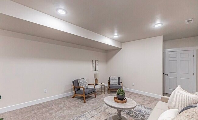 Building Photo - 1132 Bingham Ave