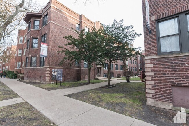 Primary Photo - 1357 W Touhy Ave