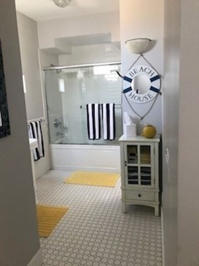 Building Photo - Ocean Front, Fabulous View, Vacation rental