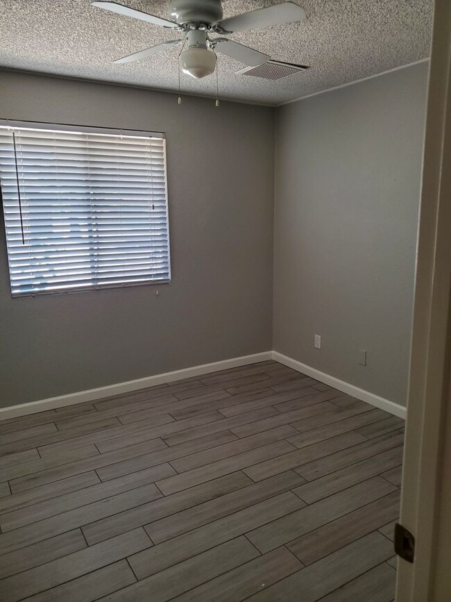 Building Photo - Dobson Ranch