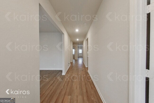 Building Photo - 3559 Bridgewood Dr