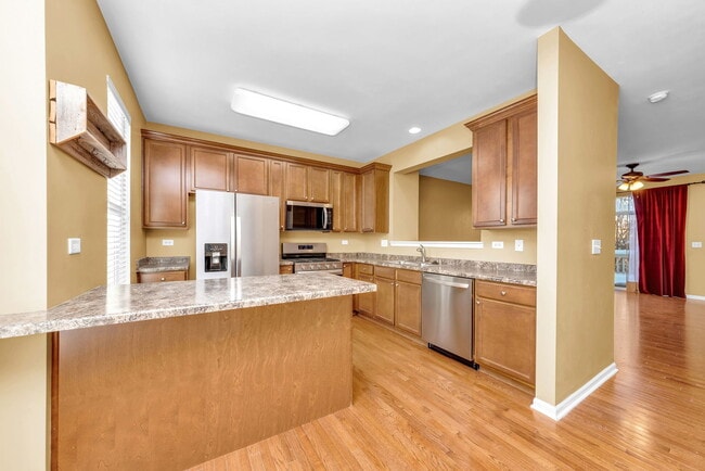 Building Photo - 3345 Kentshire Cir