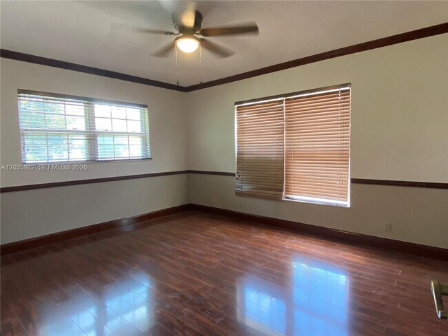 Building Photo - 490 Bonaventure Blvd