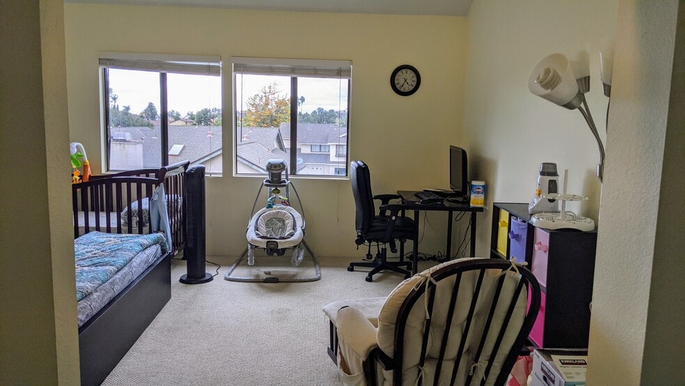 Building Photo - 9580 Hiker Hill Rd