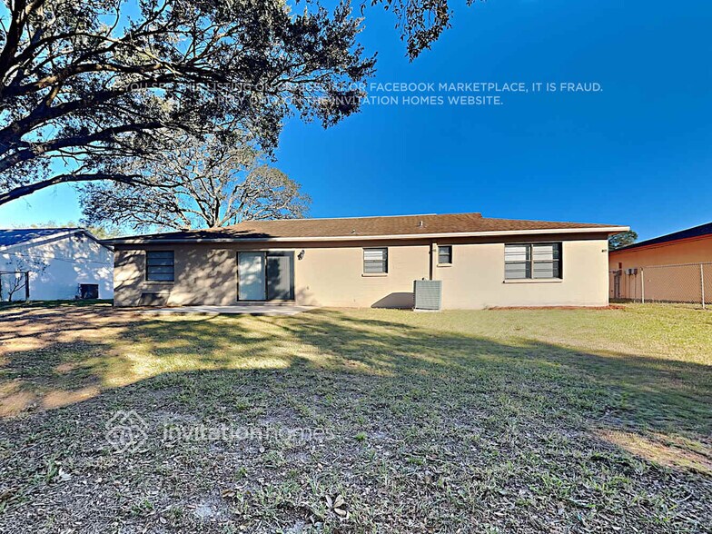 Building Photo - 611 Rosemarie Ave