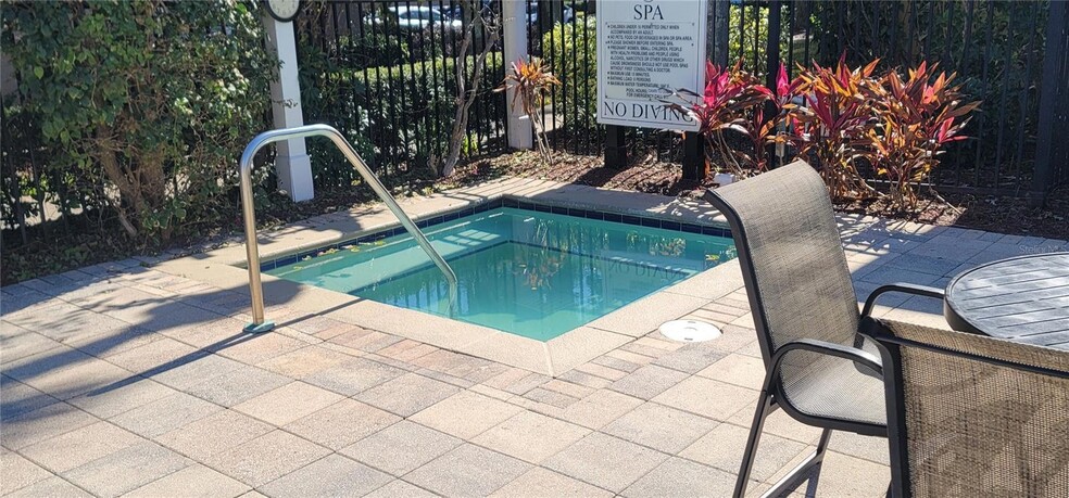 Community spa - 3707 Conroy Rd