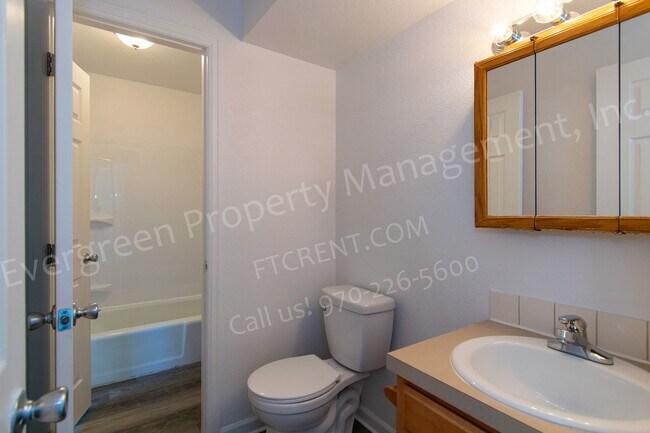 Building Photo - 2147 27th Ave Ct