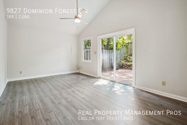 Building Photo - 9827 Dominion Forest Cir