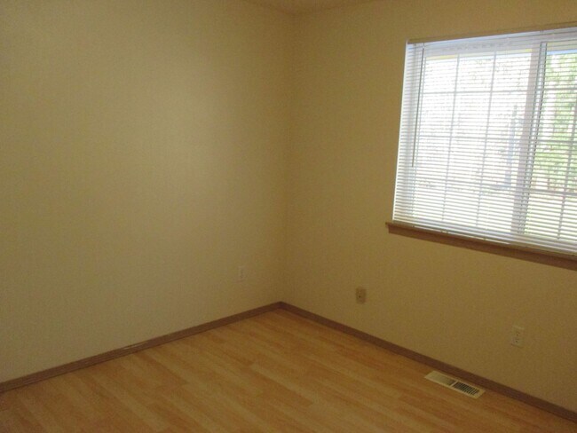 Building Photo - Howell.R-3809/11