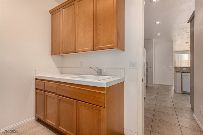 Building Photo - 11246 Parleys Cone Ct