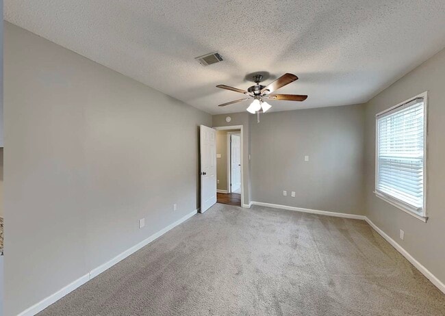 Building Photo - 729 Utoy Cir SW