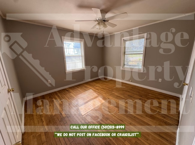 Building Photo - 1601 Robins St