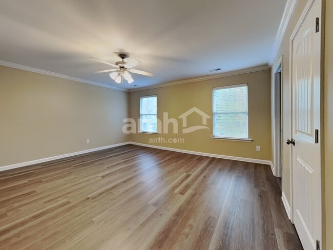 Building Photo - 5160 Busted Rock Trl