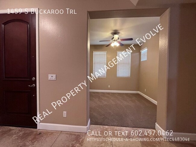 Building Photo - 1459 S Buckaroo Trail