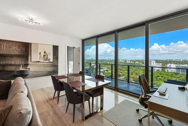 Building Photo - 1451 Brickell Ave