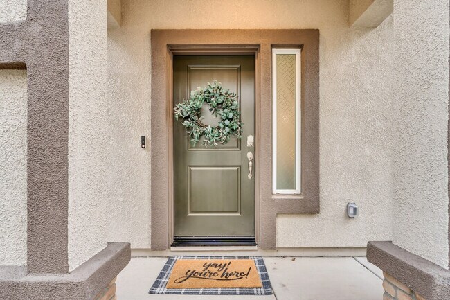 Building Photo - 6001 San Rafael Ln