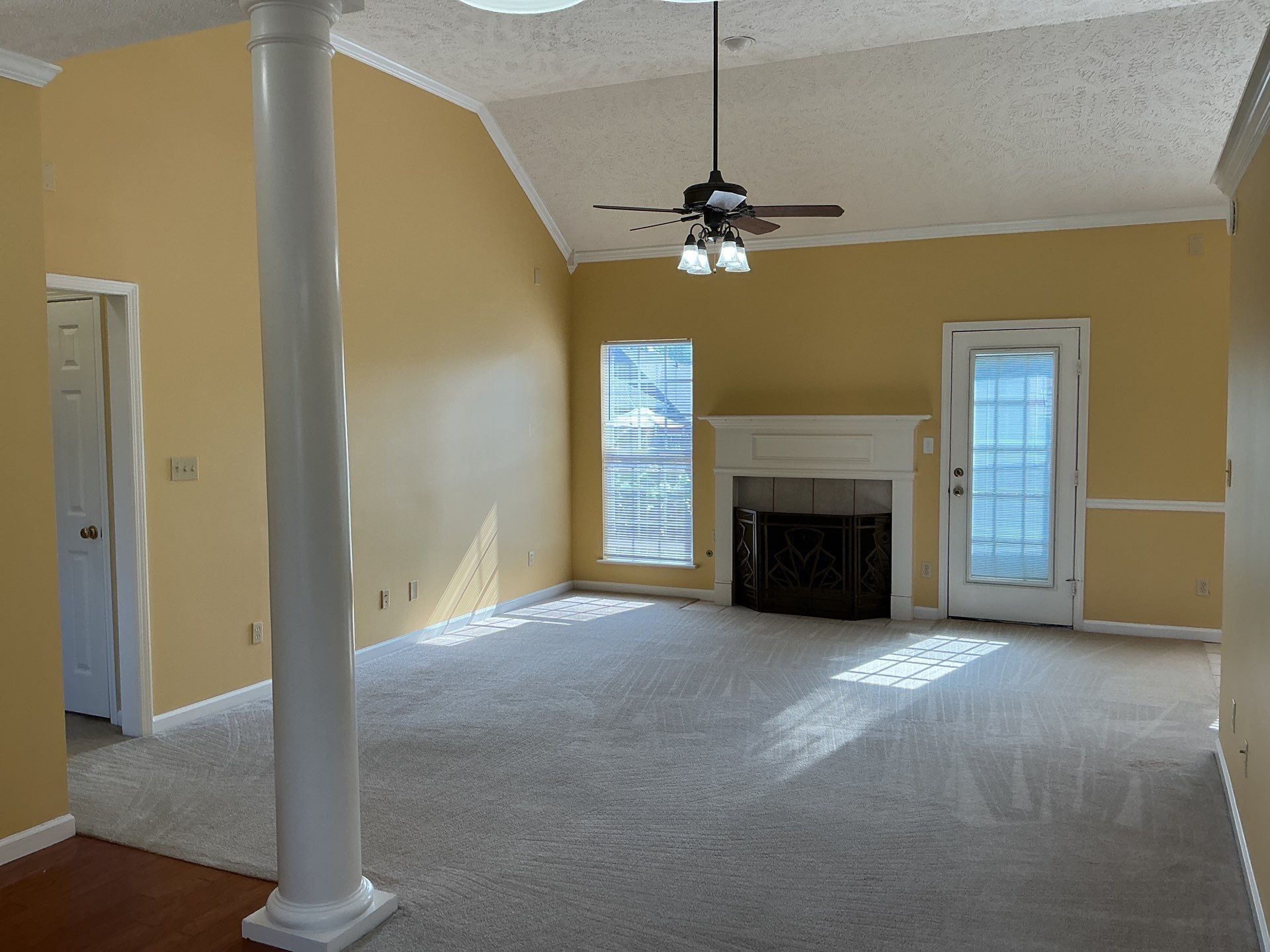 Building Photo - 16 Homeview Cv