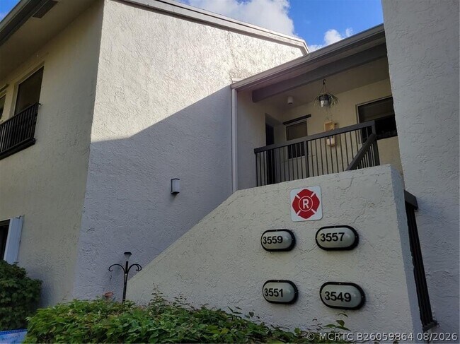 Building Photo - 3559 Cocoplum Cir