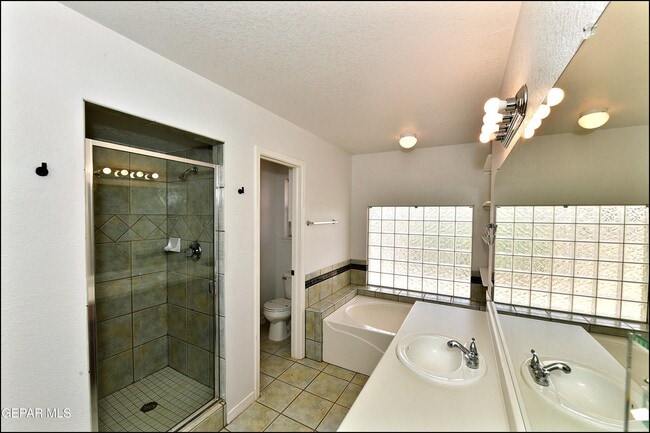 Building Photo - 14101 Koshare Ct