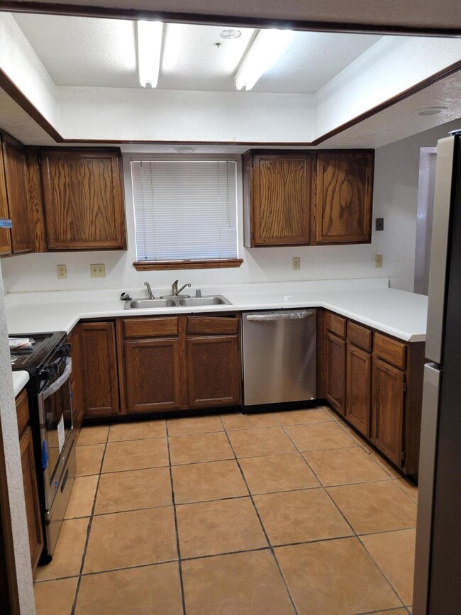 Building Photo - 5624 Spiritus Pl