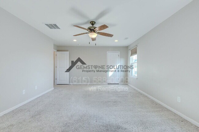 Building Photo - 2704 Orleans Dr