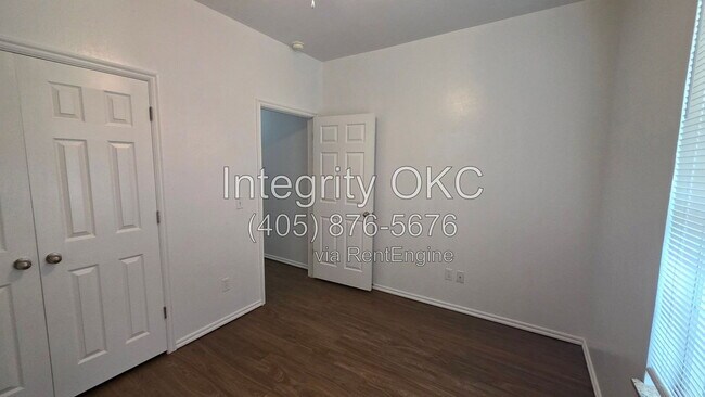 Building Photo - 1503 Tahoe Ln