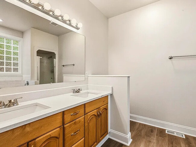 Building Photo - Earn Wealth While Leasing - Like a Homeowner - Lease to Own