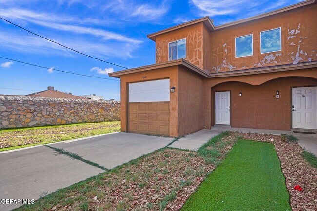 Building Photo - 7908 Mt Latona Dr