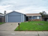 Building Photo - House for Rent!