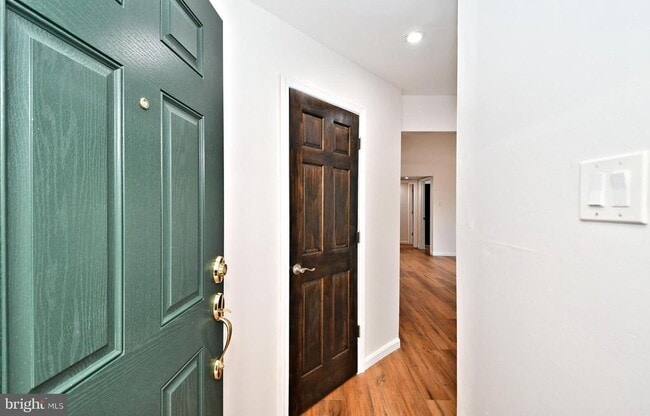 Building Photo - 1401 Society Pl