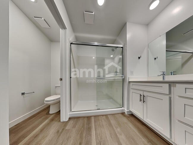 Building Photo - 6484 E Paseo Baranda