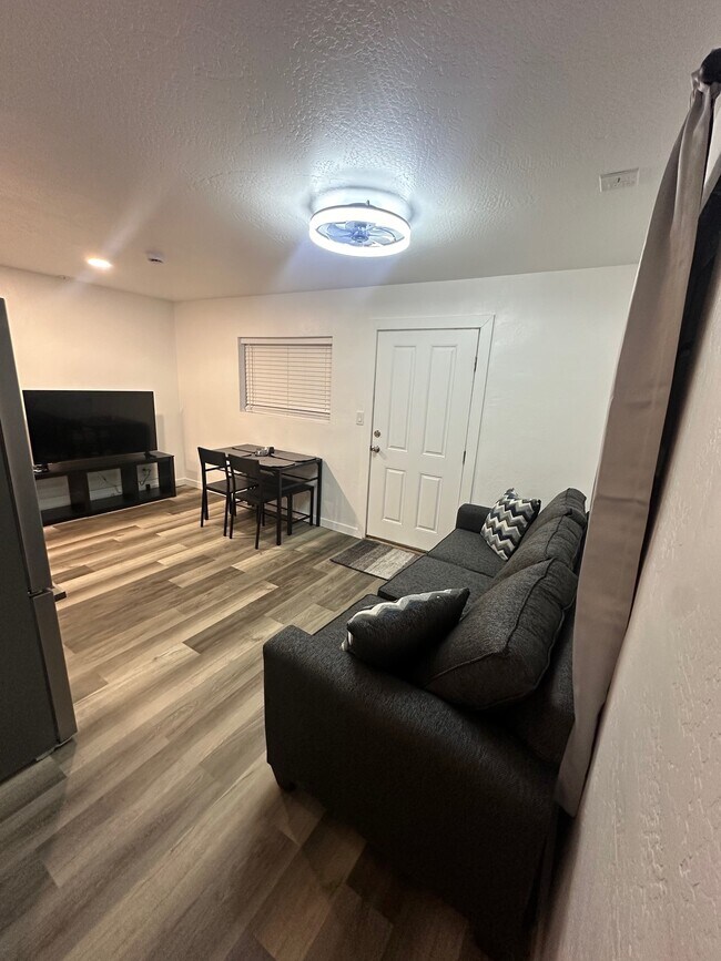 Building Photo - Icon Executive Suites LLC