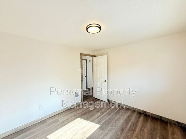 Building Photo - 3206 X St