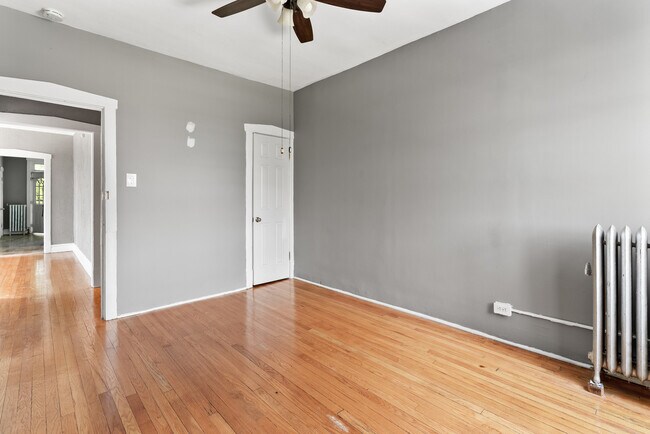 Building Photo - 340 S Homan Ave