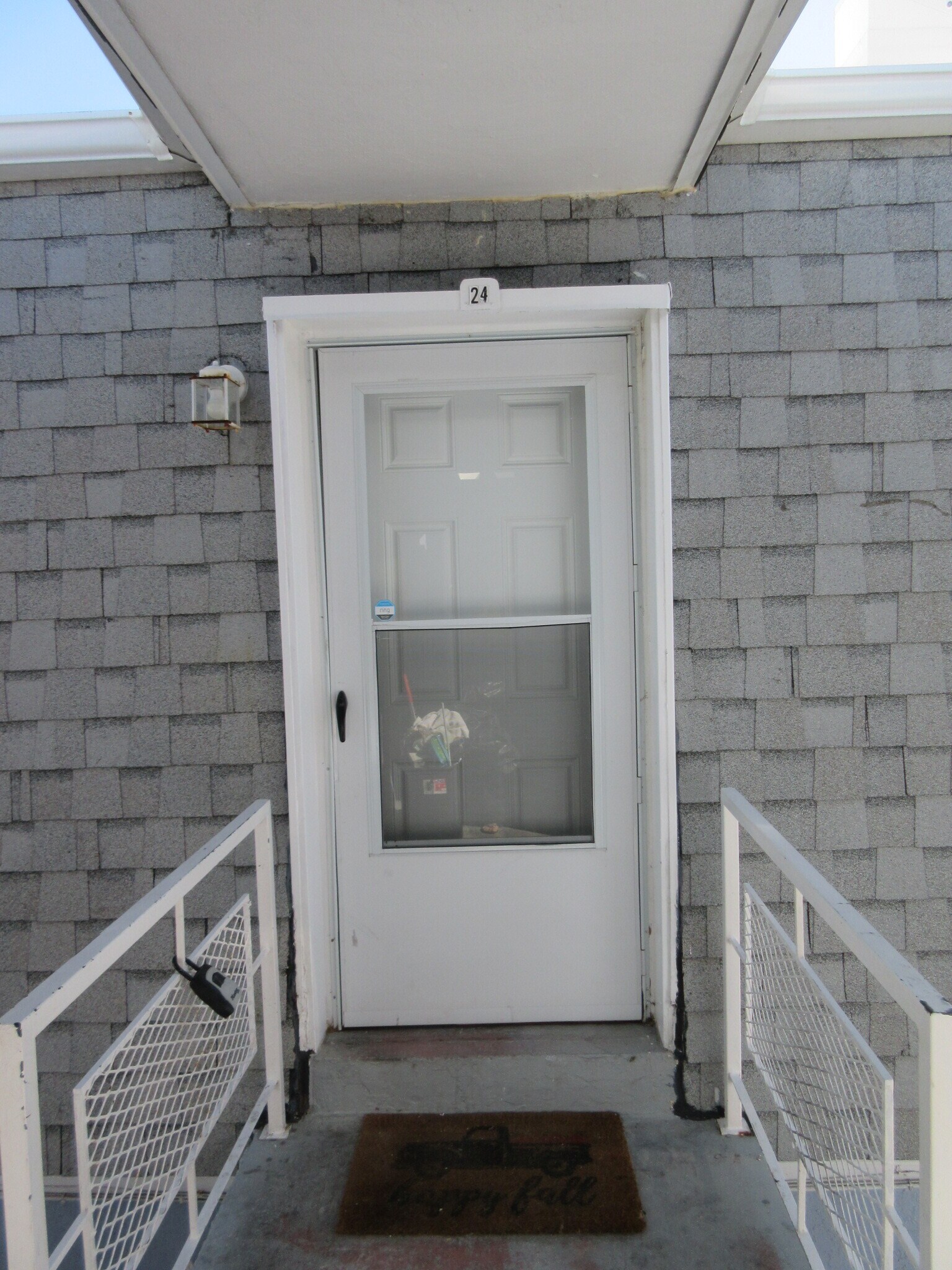 Building Photo - 390 W Cocoa Beach Cswy