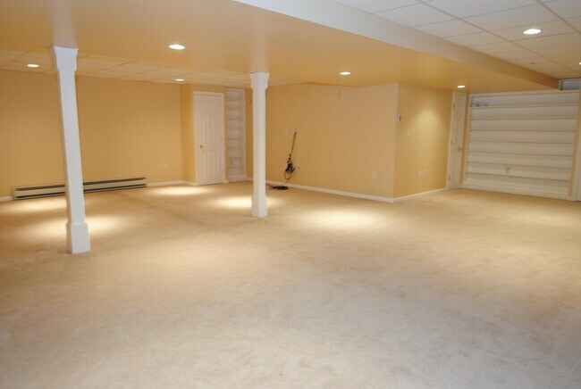 Building Photo - 78 Overlook Cir