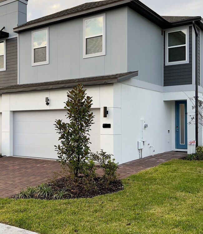 Building Photo - 1331 Merrydale Wy