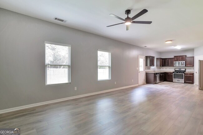 Building Photo - 4098 Clay Ct SE
