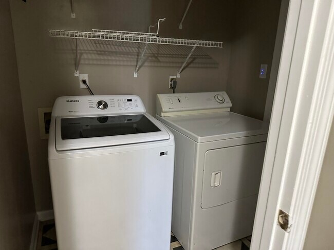 Building Photo - 2545 Turnage Valley Dr