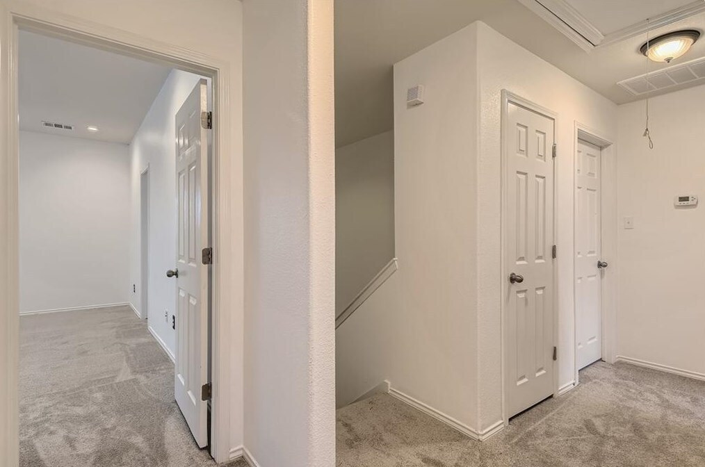 Building Photo - 177 Flagstone Trl
