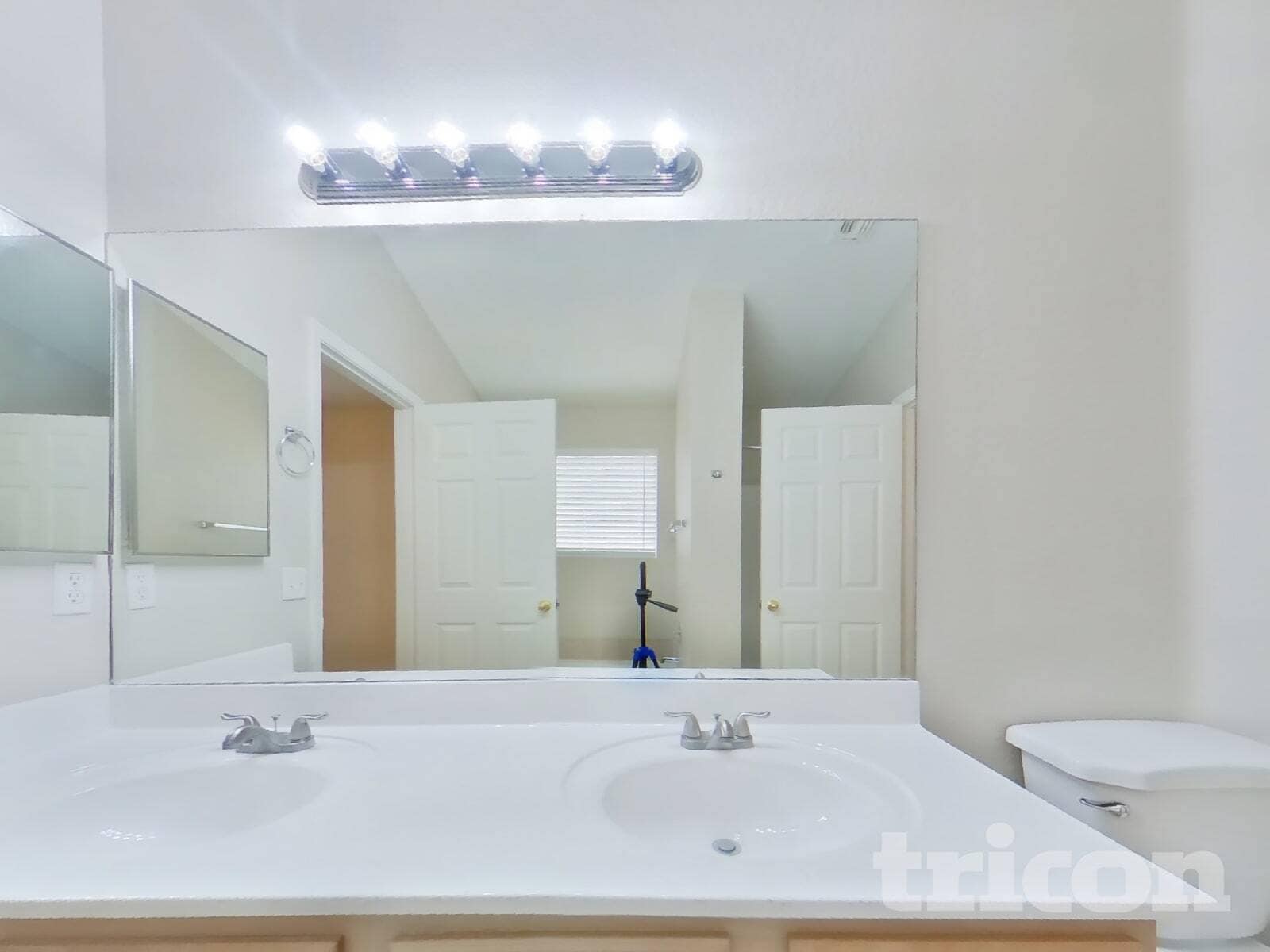 Building Photo - 423 N Shaylee Ln