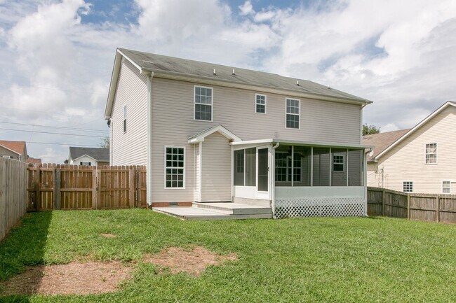 Building Photo - 4 Bedroom Pet Friendly Home For Rent!