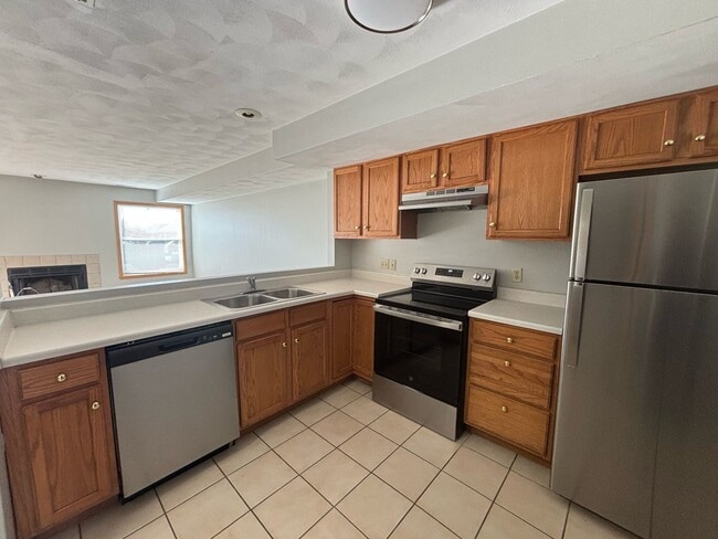 Building Photo - Rockford Townhomes East