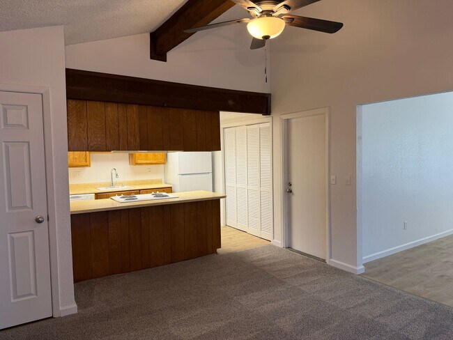 Building Photo - Fair Oaks 2bd/2ba Duplex with Garage