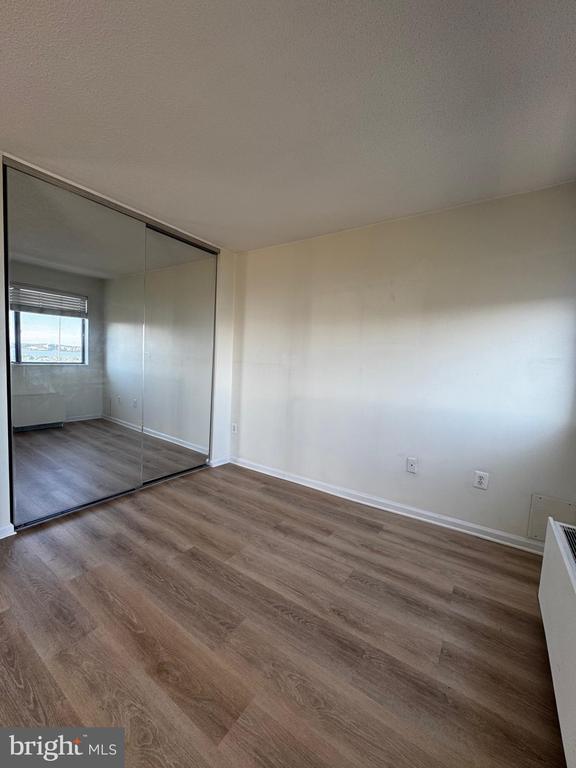 Building Photo - 2059 Huntington Ave
