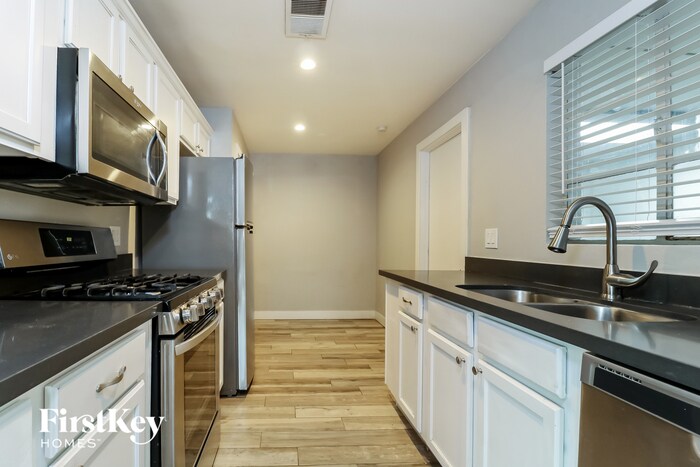Building Photo - 3605 W San Miguel Ave