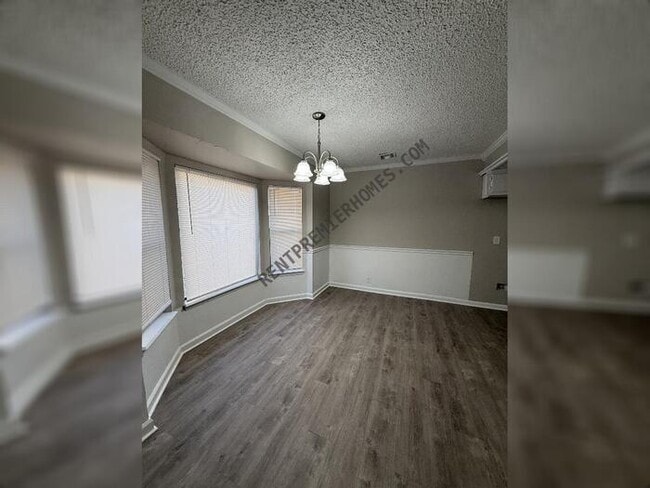 Building Photo - 1011 Taurus Dr